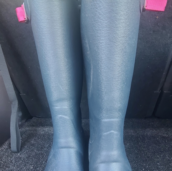 Lightly worn-Hunter Field Huntress Tall Rain Boots in Navy Women's Size 7 - Picture 4 of 9